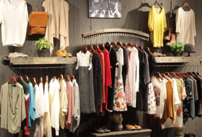 ### 服裝百貨大超市加盟:雙贏機遇,共創(chuàng)財富藍海 -- 您的創(chuàng)業(yè)黃金選擇